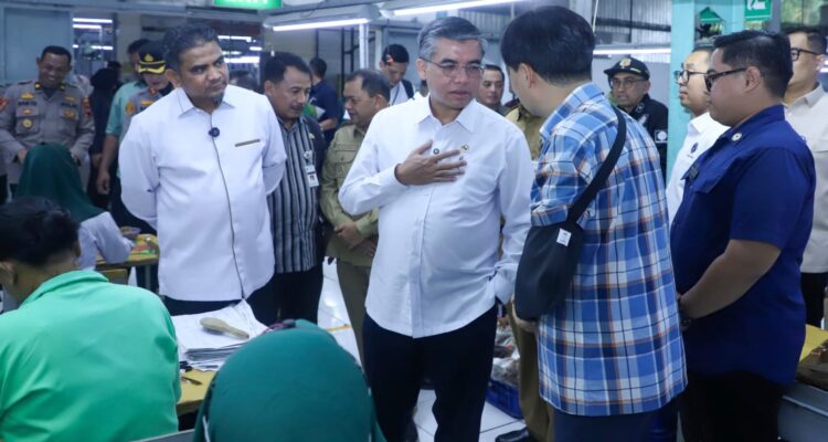 THR Tak Dibayar Penuh, Menaker Sidak Perusahaan di Semarang - 2 kemanker